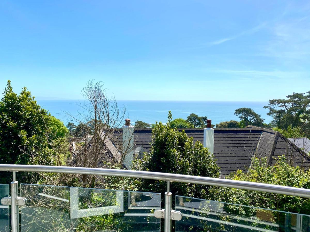 One Of The Best Properties In Lyme! Breathtaking Views Across The Whole Bay. 3 Stories With 2 Tier Veranda Around The Property. Sleeps 6 Lyme Regis Exterior photo