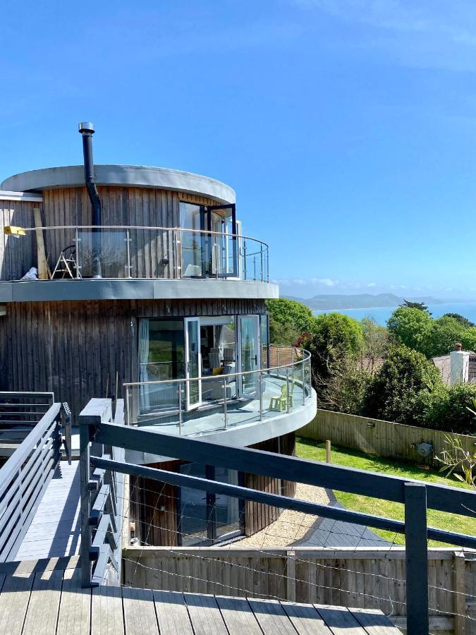 One Of The Best Properties In Lyme! Breathtaking Views Across The Whole Bay. 3 Stories With 2 Tier Veranda Around The Property. Sleeps 6 Lyme Regis Exterior photo